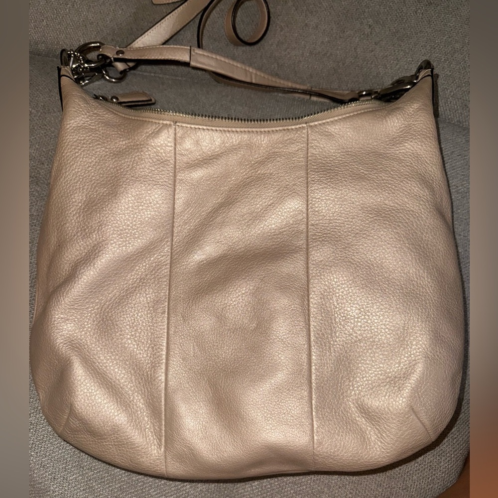 Coach Bags Kristin Pebbled Leather Ivory White Hobo with strap F22306 - Picture 6 of 17